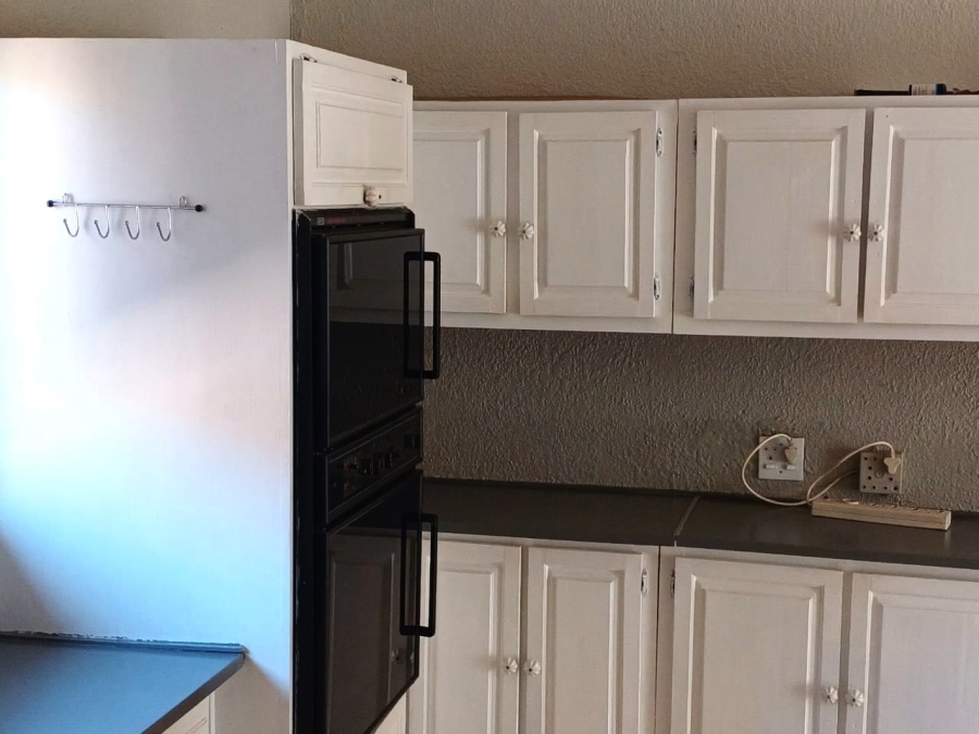 8 Bedroom Property for Sale in Cashan North West